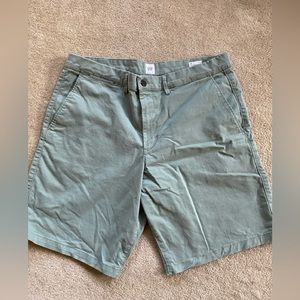 GAP Essential Khaki Shorts